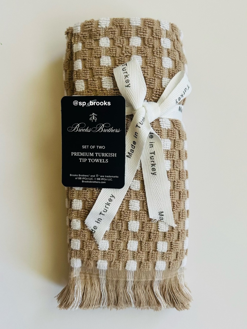 🎁2PC Brooks Brothers Premium Turkish Cotton Tip Towel Set -Waffle Tan and White